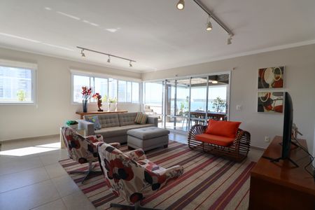 Apartamento para alugar com 235m², 3 quartos e 3 vagas Apartamento para alugar com 235m², 3 quartos e 3 vagasSala