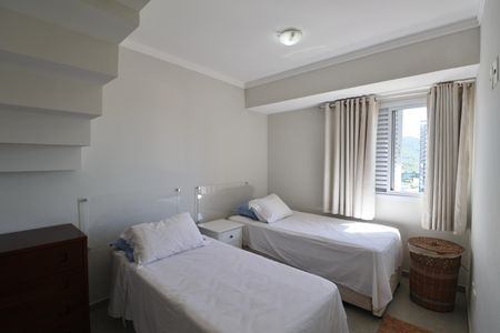 Apartamento para alugar com 235m², 3 quartos e 3 vagas Apartamento para alugar com 235m², 3 quartos e 3 vagasQuarto 2