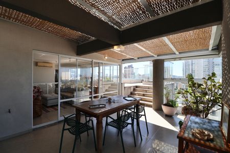 Apartamento para alugar com 235m², 3 quartos e 3 vagas Apartamento para alugar com 235m², 3 quartos e 3 vagasVaranda gourmet