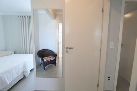 Apartamento para alugar com 235m², 3 quartos e 3 vagas Apartamento para alugar com 235m², 3 quartos e 3 vagasQuarto Suíte