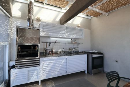 Apartamento para alugar com 235m², 3 quartos e 3 vagas Apartamento para alugar com 235m², 3 quartos e 3 vagasVaranda gourmet