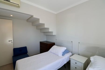 Apartamento para alugar com 235m², 3 quartos e 3 vagas Apartamento para alugar com 235m², 3 quartos e 3 vagasQuarto 2