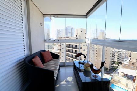 Apartamento para alugar com 235m², 3 quartos e 3 vagas Apartamento para alugar com 235m², 3 quartos e 3 vagasVaranda
