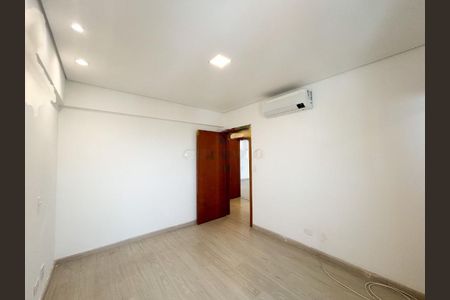 Apartamento à venda com 159m², 3 quartos e 2 vagas