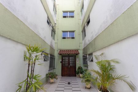 Apartamento à venda com 65m², 2 quartos e 1 vaga Apartamento à venda com 65m², 2 quartos e 1 vagaFachada do bloco