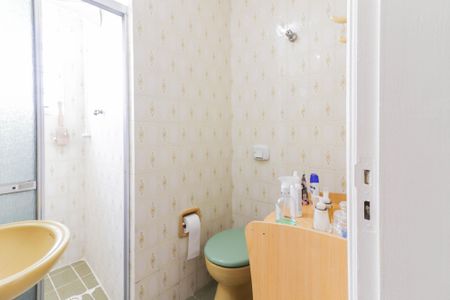 Casa à venda com 130m², 3 quartos e 2 vagas Casa à venda com 130m², 3 quartos e 2 vagasBanheiro Social