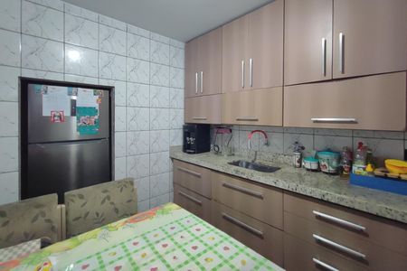 Casa de condomínio à venda com 62m², 2 quartos e 1 vaga Casa de condomínio à venda com 62m², 2 quartos e 1 vagaCozinha