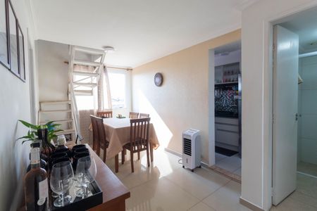 Apartamento à venda com 97m², 3 quartos e 1 vaga Apartamento à venda com 97m², 3 quartos e 1 vagaSala