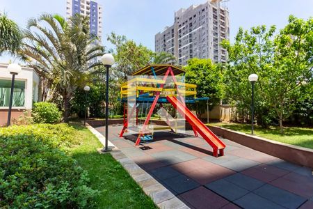 Apartamento à venda com 104m², 3 quartos e 2 vagas Apartamento à venda com 104m², 3 quartos e 2 vagasÁrea comum - Playground