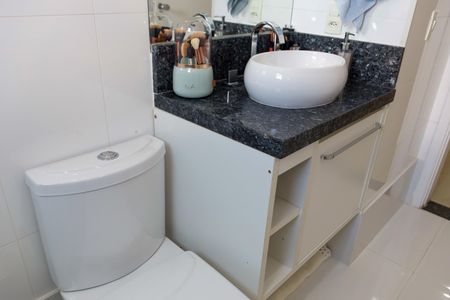 Apartamento à venda com 104m², 3 quartos e 2 vagas Apartamento à venda com 104m², 3 quartos e 2 vagasBanheiro