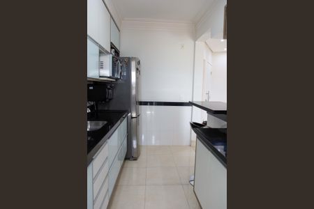 Apartamento à venda com 104m², 3 quartos e 2 vagas Apartamento à venda com 104m², 3 quartos e 2 vagascozinha