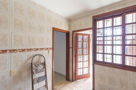 Casa para alugar com 170m², 4 quartos e 2 vagas Casa para alugar com 170m², 4 quartos e 2 vagasCozinha
