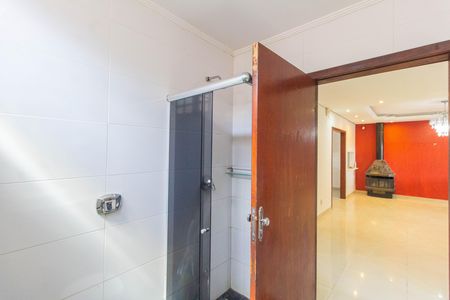 Casa para alugar com 170m², 4 quartos e 2 vagas Casa para alugar com 170m², 4 quartos e 2 vagasBanheiro