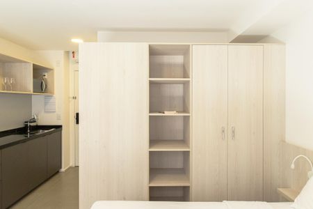 Studio para alugar com 24m², 1 quarto e sem vaga Studio para alugar com 24m², 1 quarto e sem vagaStudio