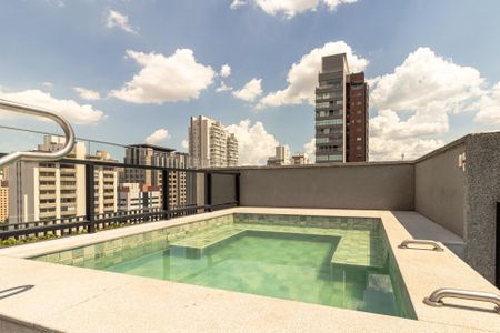 Apartamento para alugar com 24m², 1 quarto e sem vaga Apartamento para alugar com 24m², 1 quarto e sem vagaÁrea comum - Piscina