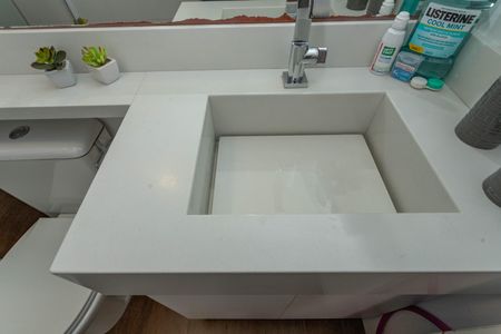 Apartamento à venda com 59m², 2 quartos e 1 vaga Apartamento à venda com 59m², 2 quartos e 1 vagaBanheiro do Quarto 1