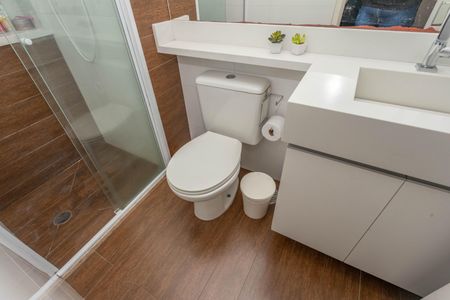 Apartamento à venda com 59m², 2 quartos e 1 vaga Apartamento à venda com 59m², 2 quartos e 1 vagaBanheiro do Quarto 1