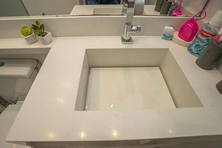 Apartamento à venda com 59m², 2 quartos e 1 vaga Apartamento à venda com 59m², 2 quartos e 1 vagaBanheiro Social