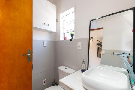 Casa à venda com 158m², 3 quartos e 2 vagas Casa à venda com 158m², 3 quartos e 2 vagasBanheiro da Suíte 2