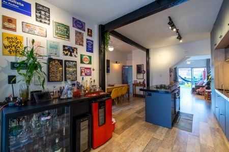 Casa à venda com 158m², 3 quartos e 2 vagas Casa à venda com 158m², 3 quartos e 2 vagasCozinha