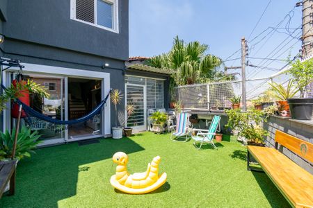 Casa à venda com 158m², 3 quartos e 2 vagas Casa à venda com 158m², 3 quartos e 2 vagasVaranda da Sala