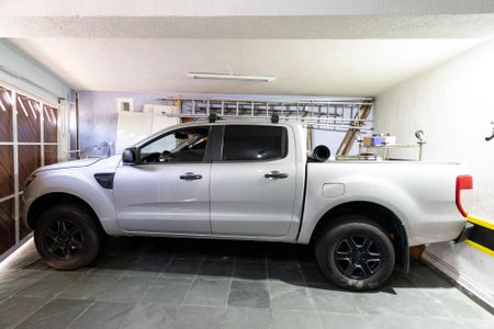 Casa à venda com 158m², 3 quartos e 2 vagas Casa à venda com 158m², 3 quartos e 2 vagasGaragem