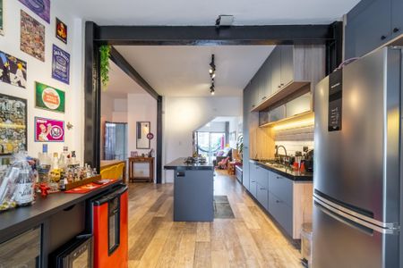 Casa à venda com 158m², 3 quartos e 2 vagas Casa à venda com 158m², 3 quartos e 2 vagasCozinha