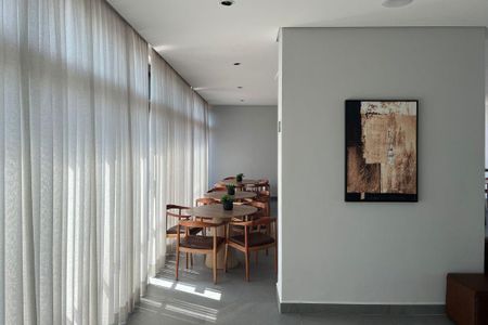 Studio para alugar com 27m², 1 quarto e sem vaga Studio para alugar com 27m², 1 quarto e sem vagaSalão de Festas