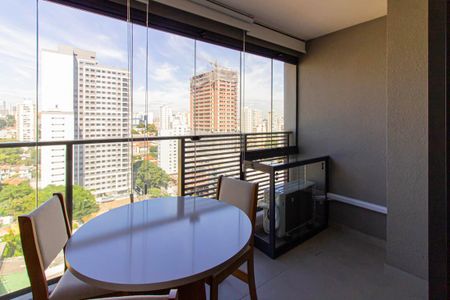 Studio para alugar com 27m², 1 quarto e sem vaga Studio para alugar com 27m², 1 quarto e sem vagaVaranda