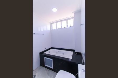 Apartamento à venda com 158m², 3 quartos e 1 vaga Apartamento à venda com 158m², 3 quartos e 1 vagaBanheiro da Suíte 1