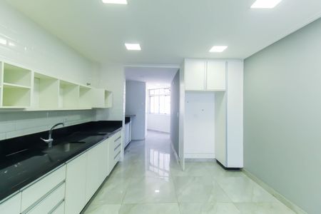 Apartamento à venda com 158m², 3 quartos e 1 vaga Apartamento à venda com 158m², 3 quartos e 1 vagaCozinha