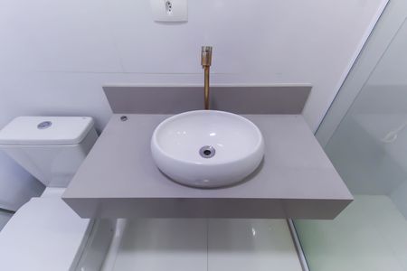 Apartamento à venda com 158m², 3 quartos e 1 vaga Apartamento à venda com 158m², 3 quartos e 1 vagaBanheiro da Suíte 2