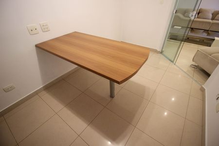 Casa de condomínio para alugar com 323m², 3 quartos e 4 vagas Casa de condomínio para alugar com 323m², 3 quartos e 4 vagasEscritório