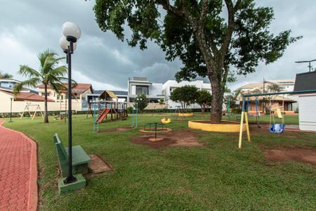 Casa de condomínio para alugar com 323m², 3 quartos e 4 vagas Casa de condomínio para alugar com 323m², 3 quartos e 4 vagasÁrea comum - Playground