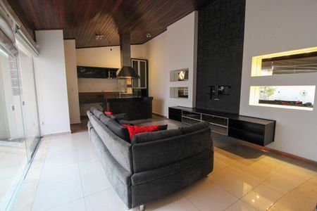 Casa de condomínio para alugar com 323m², 3 quartos e 4 vagas Casa de condomínio para alugar com 323m², 3 quartos e 4 vagasEspaço Gourmet