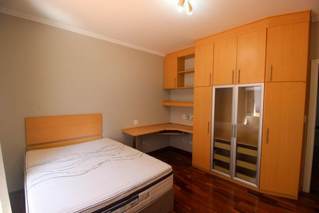 Casa de condomínio para alugar com 323m², 3 quartos e 4 vagas Casa de condomínio para alugar com 323m², 3 quartos e 4 vagasSuíte 2