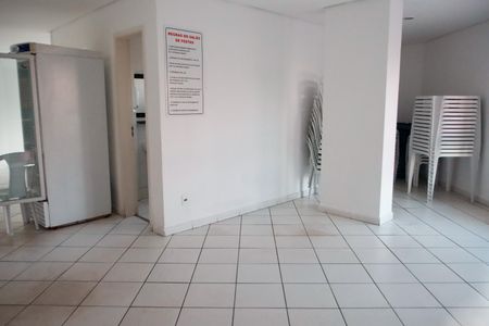 Apartamento à venda com 54m², 2 quartos e 1 vaga Apartamento à venda com 54m², 2 quartos e 1 vagaÁrea comum - Salão de festas
