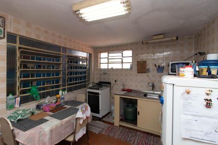 Casa à venda com 68m², 2 quartos e sem vaga Casa à venda com 68m², 2 quartos e sem vagaCozinha