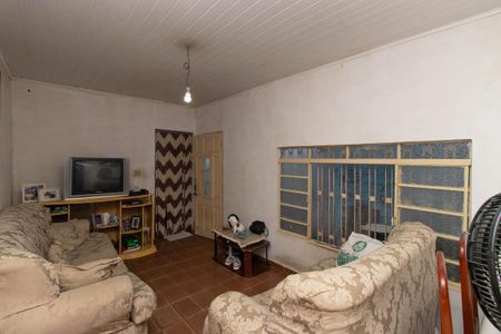 Casa à venda com 68m², 2 quartos e sem vaga Casa à venda com 68m², 2 quartos e sem vagaSala