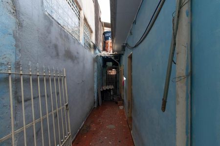 Casa à venda com 68m², 2 quartos e sem vaga Casa à venda com 68m², 2 quartos e sem vagaCorredor externo