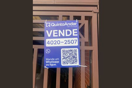 Casa à venda com 173m², 2 quartos e 2 vagas Casa à venda com 173m², 2 quartos e 2 vagasPlaca