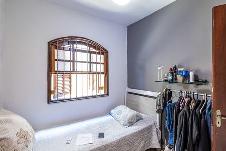 Casa à venda com 150m², 3 quartos e 2 vagas Casa à venda com 150m², 3 quartos e 2 vagasQuarto 02