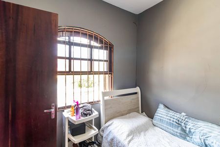 Casa à venda com 150m², 3 quartos e 2 vagas Casa à venda com 150m², 3 quartos e 2 vagasQuarto 01