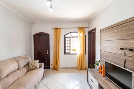 Casa à venda com 150m², 3 quartos e 2 vagas Casa à venda com 150m², 3 quartos e 2 vagasSala