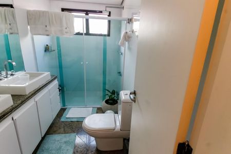 Apartamento à venda com 176m², 3 quartos e 3 vagas Apartamento à venda com 176m², 3 quartos e 3 vagasBanheiro da Suíte 3