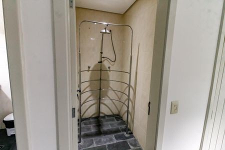 Apartamento à venda com 176m², 3 quartos e 3 vagas Apartamento à venda com 176m², 3 quartos e 3 vagasDucha - Saúna