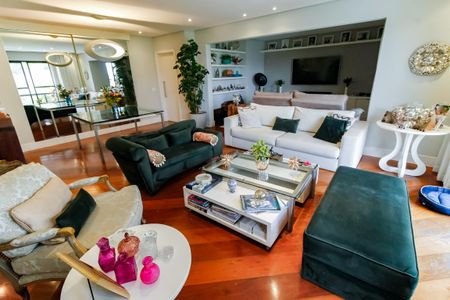 Apartamento à venda com 176m², 3 quartos e 3 vagas Apartamento à venda com 176m², 3 quartos e 3 vagasSala 1