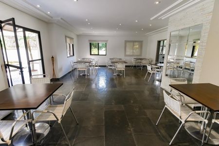 Apartamento à venda com 176m², 3 quartos e 3 vagas Apartamento à venda com 176m², 3 quartos e 3 vagasÁrea comum - Salão de festas