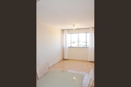 Apartamento à venda com 63m², 2 quartos e 1 vaga Apartamento à venda com 63m², 2 quartos e 1 vagaDetalhe - Sala