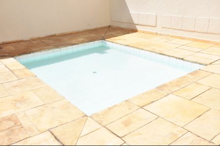 Apartamento à venda com 63m², 2 quartos e 1 vaga Apartamento à venda com 63m², 2 quartos e 1 vagaPiscina